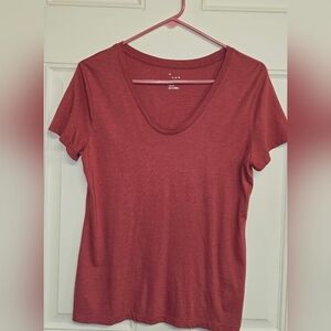 Women's Size Medium A New Day Rose 🌹 Colored Short Sleeved Tee Shirt. ✨️